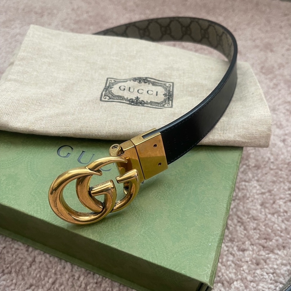 Authentic Gucci GG Marmont reversible belt, Size 105